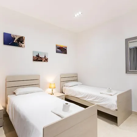 Marble Arch Apartment